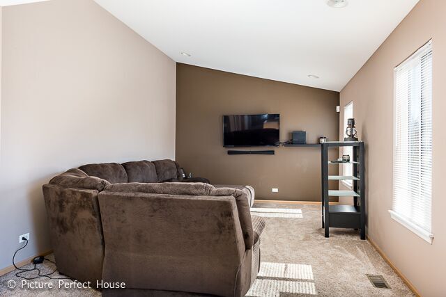 3410 Veronica St, Plano, IL 60545 photo 4