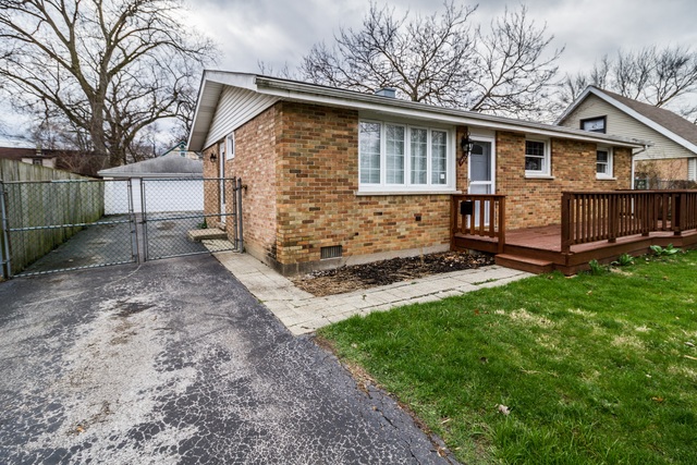 14520 Hamlin Ave, Midlothian, IL 60445 photo 3
