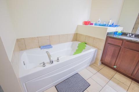 271 E Railroad Ave #207, Bartlett, IL 60103 photo 21