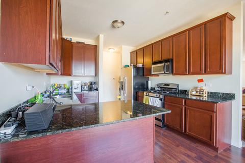 271 E Railroad Ave #207, Bartlett, IL 60103 photo 9