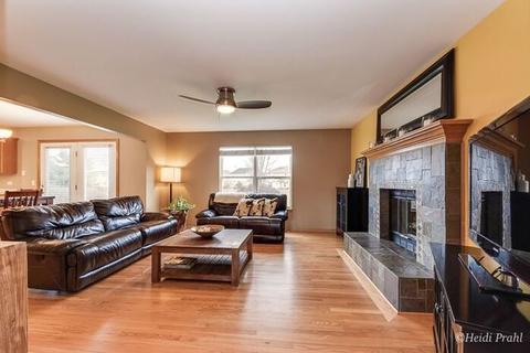 2568 Crestview Dr, Aurora, IL 60502 photo 13