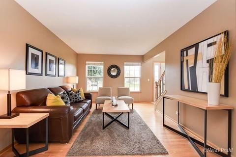 2568 Crestview Dr, Aurora, IL 60502 photo 5