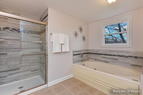 609 E Bauer Rd, Naperville, IL 60563 photo 16