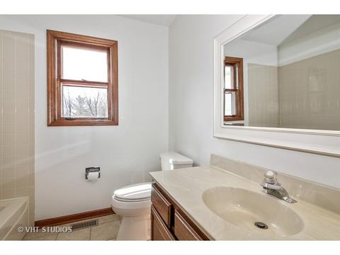 732 Laurel Ln, Cary, IL 60013 photo 13