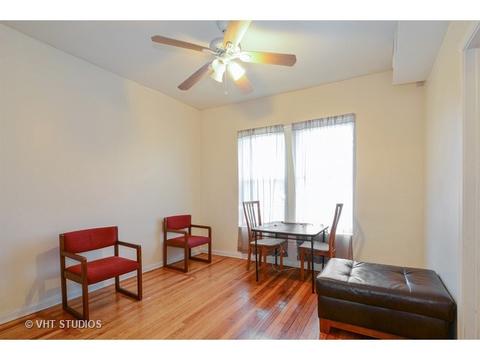 539 E 68th St, Chicago, IL 60637 photo 2