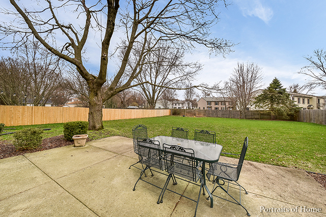 1127 Casa Solana Dr, Wheaton, IL 60189 photo 22