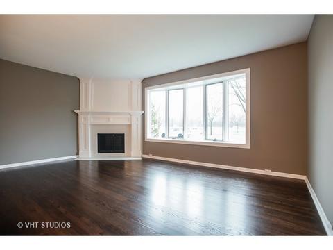 429 S Rush St, Itasca, IL 60143 photo 3