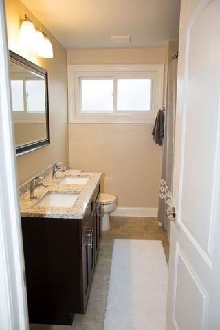 8938 Forestview Rd, Evanston, IL 60203 photo 9