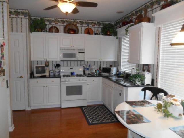21131 W Walnut Dr, Plainfield, IL 60544 photo 3