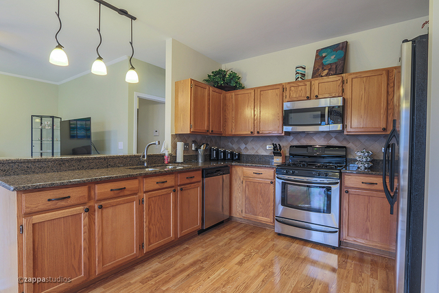 228 Moorehead Dr, Bartlett, IL 60103 photo 7