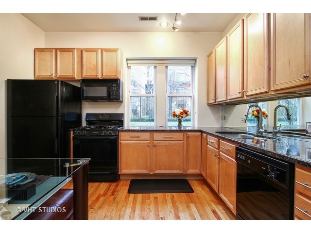 1021 E 46th St #GN, Chicago, IL 60653 photo 4
