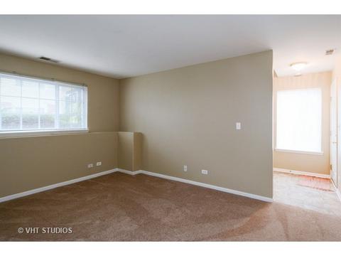 2429 Oakfield Dr, Aurora, IL 60503 photo 8