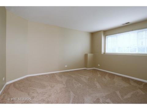 2429 Oakfield Dr, Aurora, IL 60503 photo 7