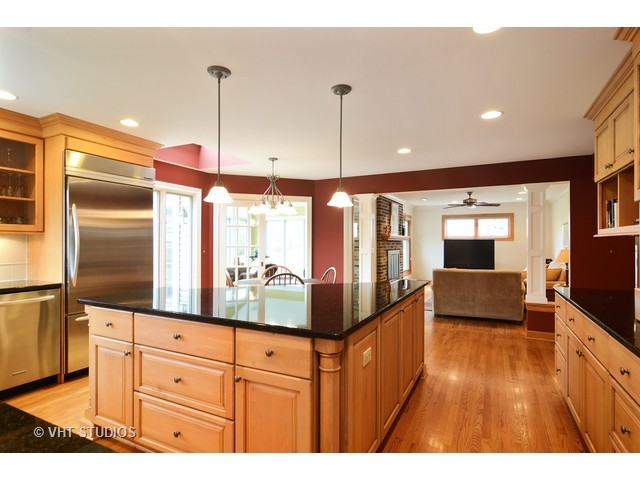 3850 Bordeaux Dr, Hoffman Estates, IL 60192 photo 6