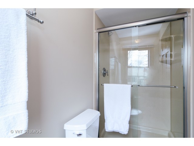 3850 Bordeaux Dr, Hoffman Estates, IL 60192 photo 16