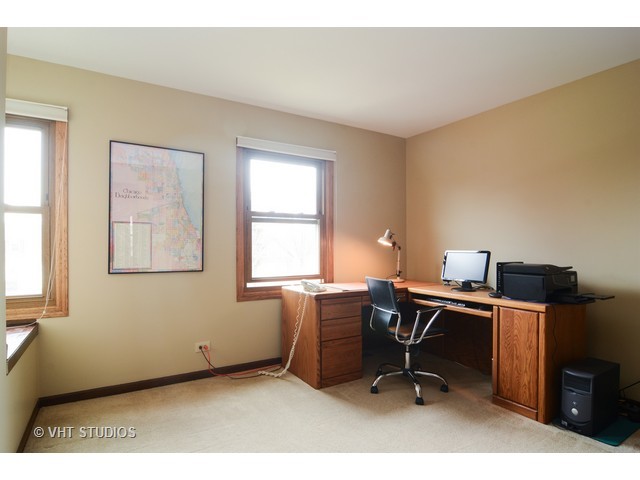 3850 Bordeaux Dr, Hoffman Estates, IL 60192 photo 19