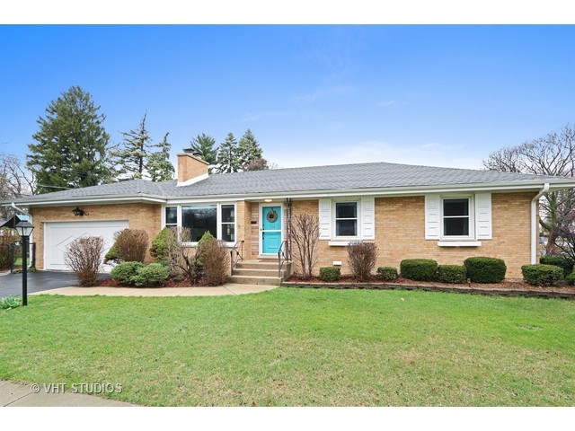116 S Mt Prospect Rd, Mount Prospect, IL 60056 photo 1
