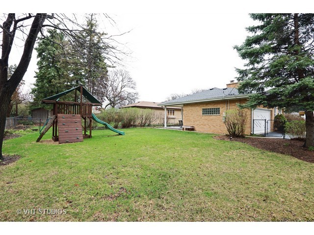 116 S Mt Prospect Rd, Mount Prospect, IL 60056 photo 15