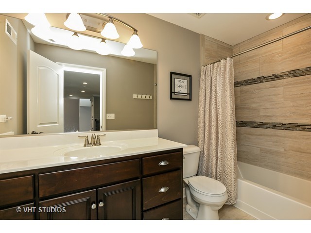 740 Winged Elm, Elgin, IL 60124 photo 25