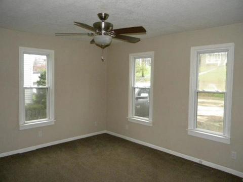 407 W Lincolnway, Morrison, IL 61270 photo 2