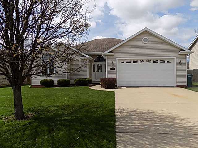213 S Hossack St, Seneca, IL 61360 photo 1