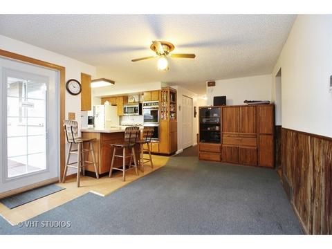 49 N Lynn Ct, Kankakee, IL 60901 photo 4