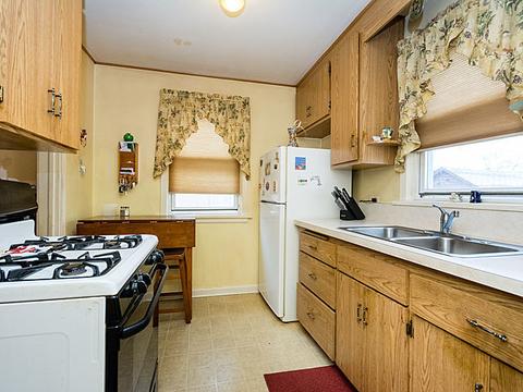 2441 S 19th Ave, Broadview, IL 60155 photo 8