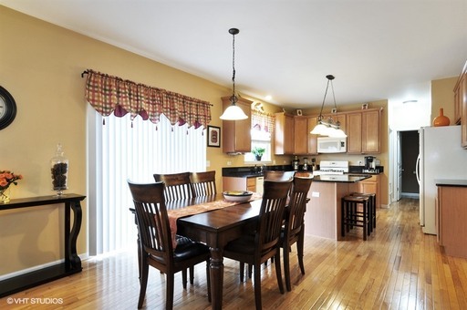 24225 Bristol Ave, Plainfield, IL 60585 photo 5