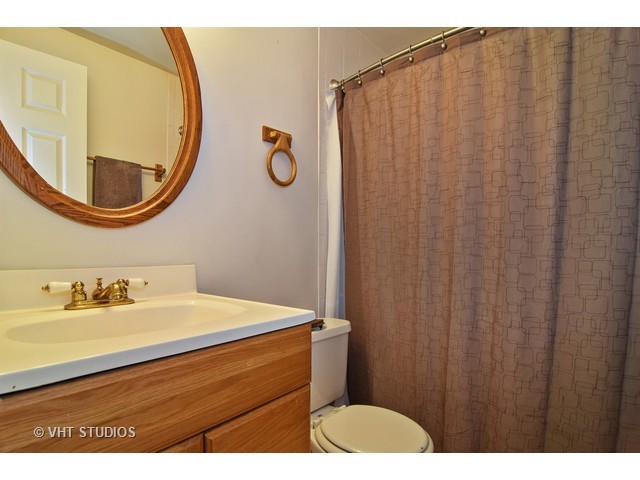 247 Ord Ct, Bartlett, IL 60103 photo 12