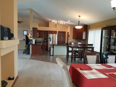 3901 Cherry Tree Ct, Joliet, IL 60435 photo 4
