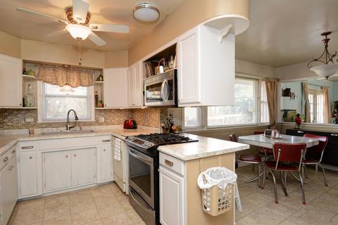 650 Crestview Rd, Fox River Grove, IL 60021 photo 8