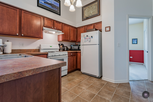 1107 Burns Ln, Minooka, IL 60447 photo 7