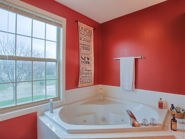 511 E Tomaras Ave, Savoy, IL 61874 photo 20