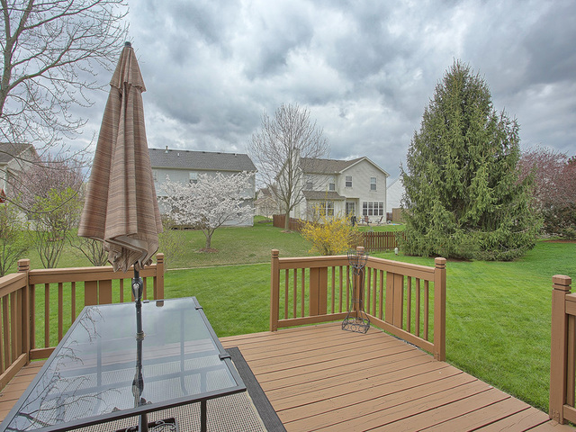 511 E Tomaras Ave, Savoy, IL 61874 photo 4