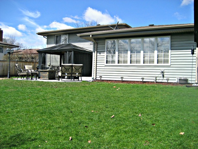 989 Balsam Ln, Bartlett, IL 60103 photo 22