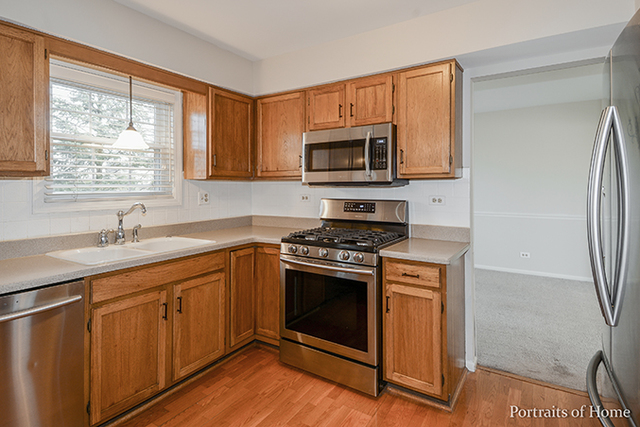 2336 Meadowview Ct, Aurora, IL 60502 photo 6