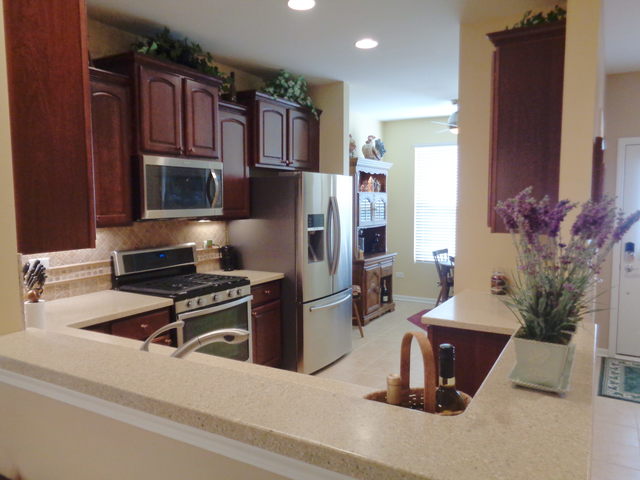 843 Butterfly Field Dr, Elgin, IL 60124 photo 6
