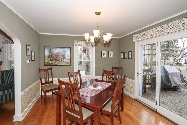349 Harding Ave, Des Plaines, IL 60016 photo 4