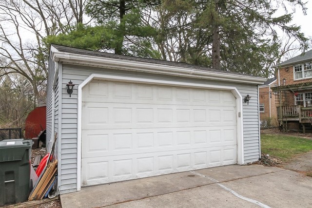 349 Harding Ave, Des Plaines, IL 60016 photo 23