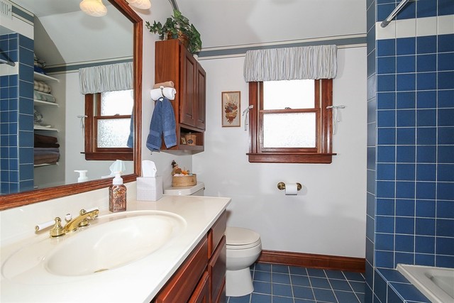 349 Harding Ave, Des Plaines, IL 60016 photo 14