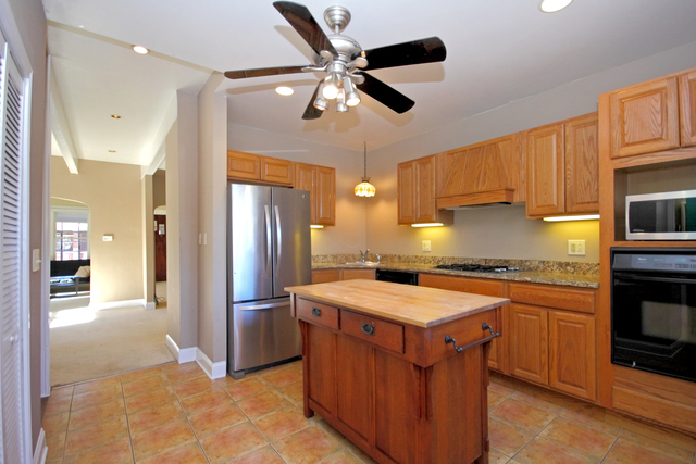 820 Thomas St, Forest Park, IL 60130 photo 9