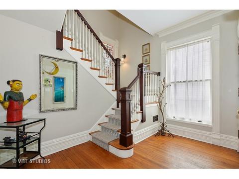 1232 Maple Ave, Evanston, IL 60202 photo 2