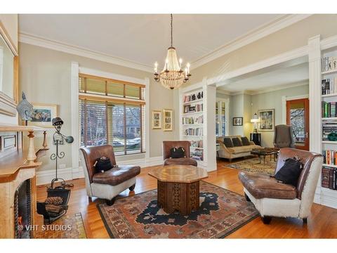 1232 Maple Ave, Evanston, IL 60202 photo 4