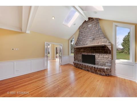 356 Trinity Ln, Oak Brook, IL 60523 photo 9