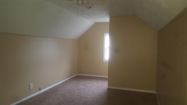 130 E 15th St, Lockport, IL 60441 photo 8