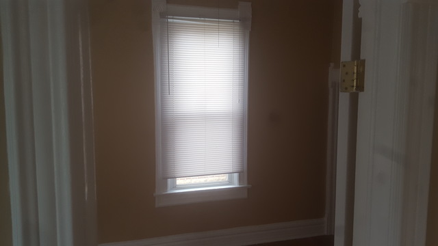 130 E 15th St, Lockport, IL 60441 photo 4