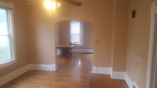 130 E 15th St, Lockport, IL 60441 photo 2