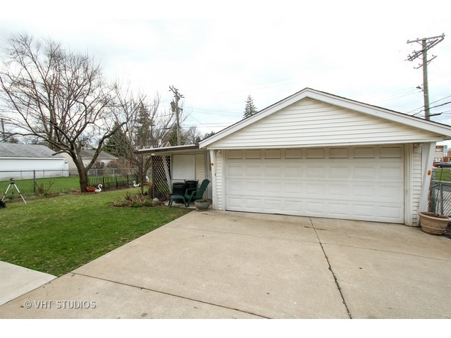 2218 S 13th Ave, Broadview, IL 60155 photo 14