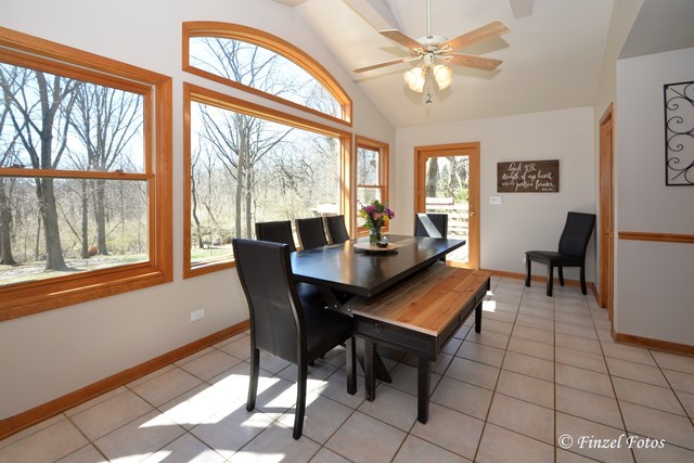 634 Gaslight Dr, Algonquin, IL 60102 photo 5