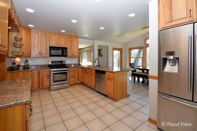 634 Gaslight Dr, Algonquin, IL 60102 photo 3